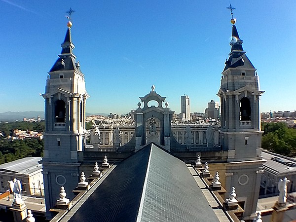 portada audioguía Museo de la Catedral de la Almudena en Español - AudioViator